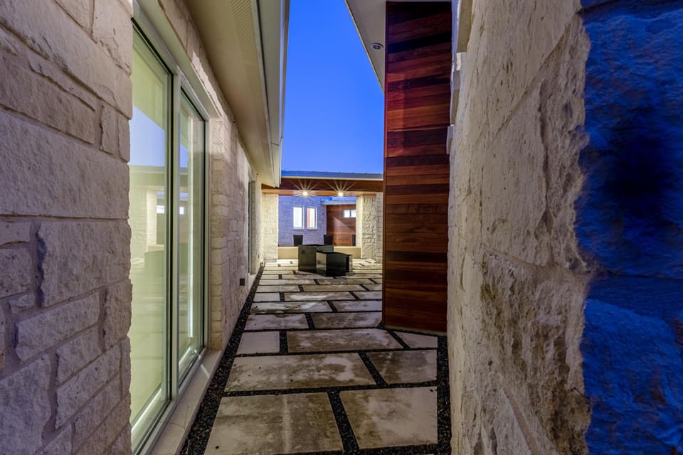 Cliffside Residence - San Marcos, TX