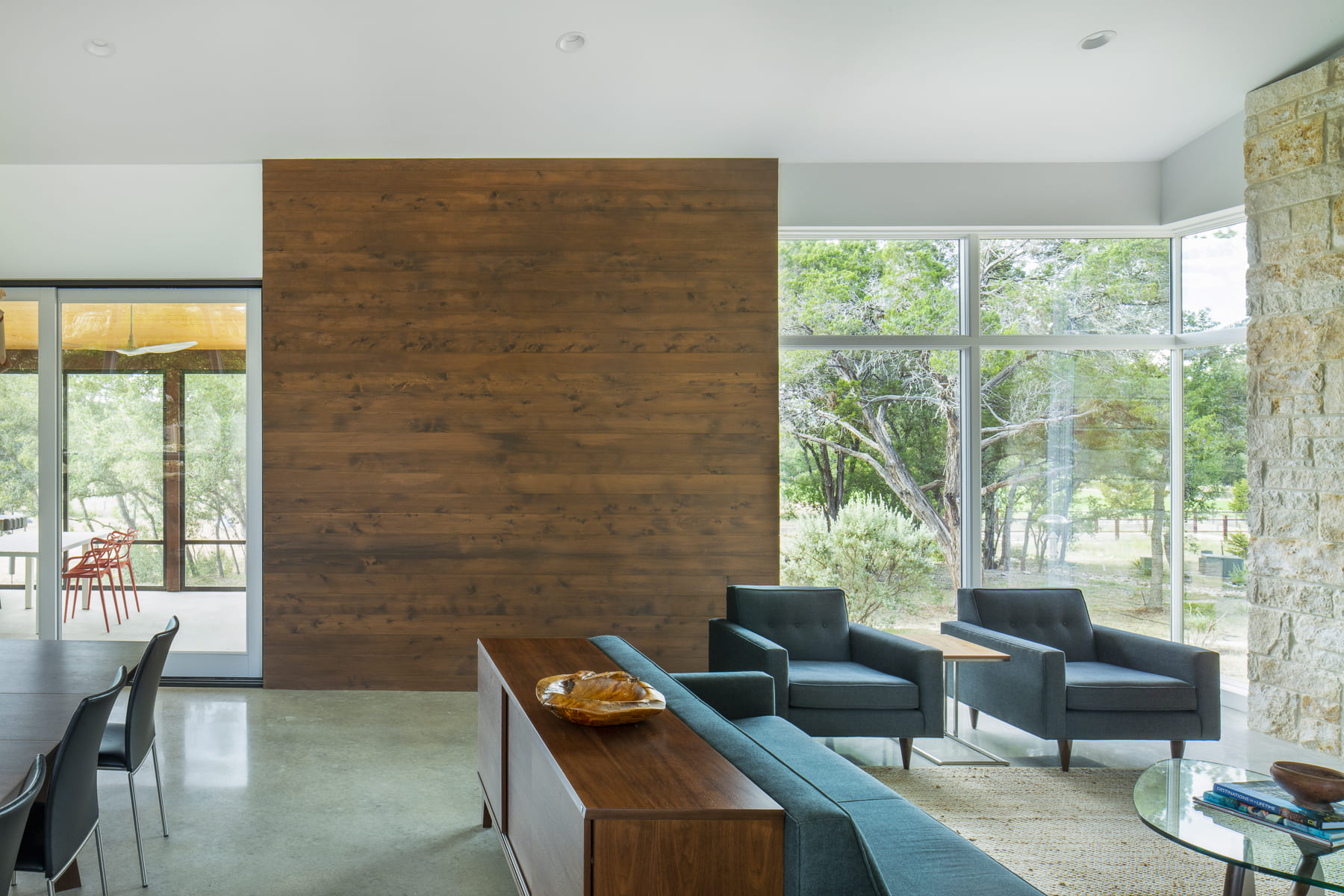 Live Oak Residence by Office of Architecture